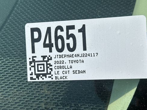 Used 2022 Toyota Corolla LE FWD image 3