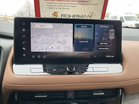 Certified 2025 Nissan Rogue Platinum w/ Platinum Premium Package image 15