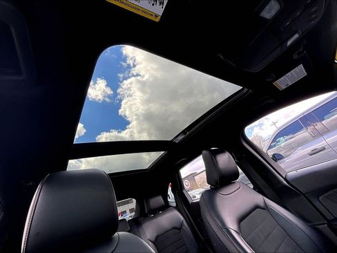 Used 2023 Ford Edge ST-Line w/ Class II Trailer Tow Package AWD/4WD image 19
