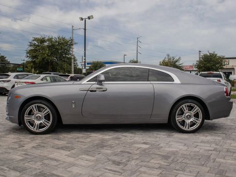 Used 2019 Rolls-Royce Wraith RWD image 7