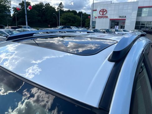 Used 2013 Toyota RAV4 Limited AWD/4WD image 45