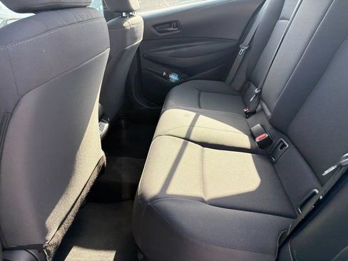 Used 2025 Toyota Corolla LE FWD image 3