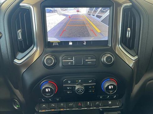 Used 2019 Chevrolet Silverado 1500 High Country image 14