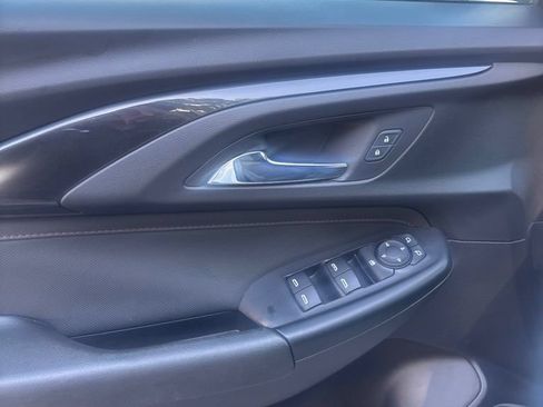 Used 2021 Chevrolet TrailBlazer RS w/ Convenience Package FWD image 28