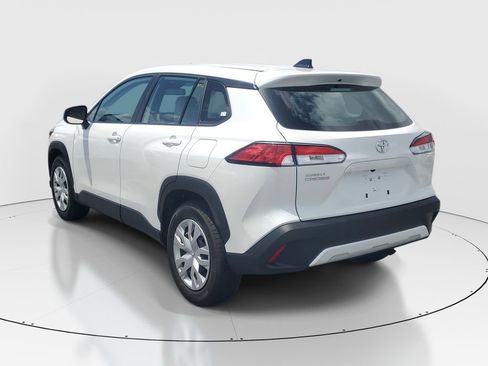 Used 2023 Toyota Corolla Cross L image 5