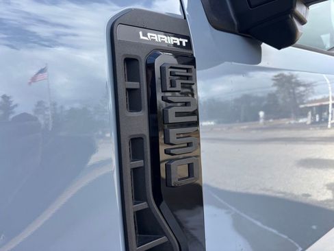 Used 2024 Ford F250 Lariat w/ Lariat Ultimate Package image 10