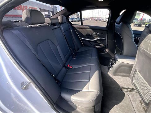 Used 2019 BMW 330i Sedan w/ Convenience Package image 20