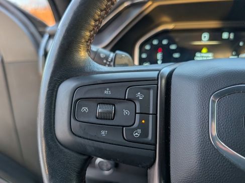 Used 2022 GMC Sierra 1500 AT4X image 12