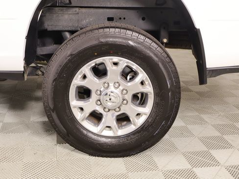 Used 2024 RAM 2500 Laramie AWD/4WD image 19