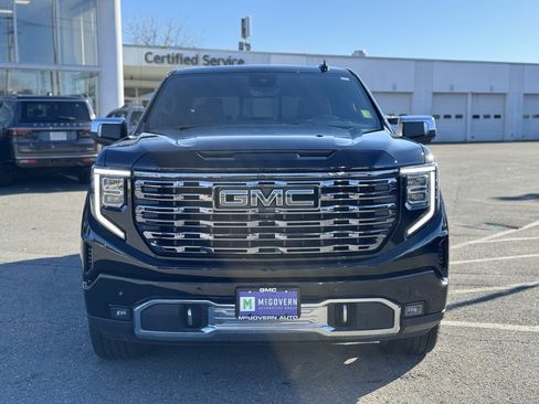 Used 2025 GMC Sierra 1500 Denali Ultimate image 9