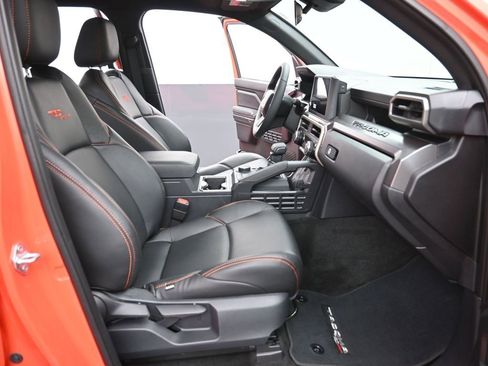 Used 2024 Toyota Tacoma TRD Sport image 16