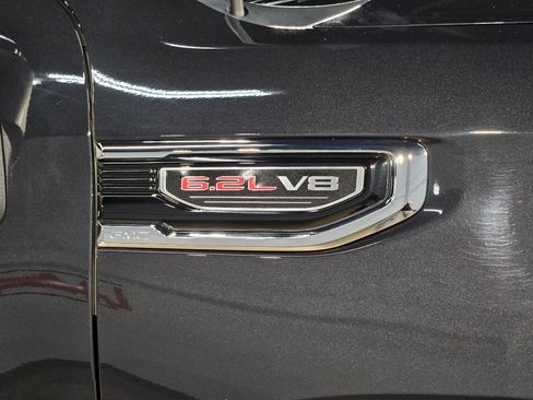 Used 2020 GMC Sierra 1500 SLT w/ SLT Premium Plus Package AWD/4WD image 40