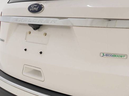 Used 2019 Ford Explorer Limited image 15