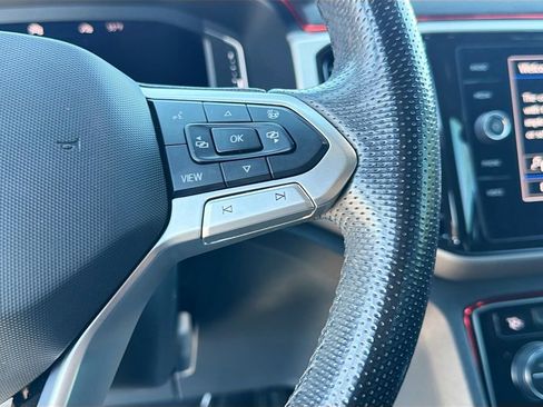 Used 2020 Volkswagen Atlas Cross Sport SEL R-Line image 38