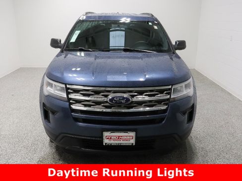 Used 2018 Ford Explorer FWD image 3