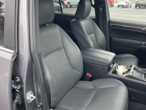 Used 2022 Lexus GX 460 Premium w/ Premium Plus Package image 9