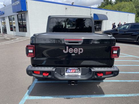 Used 2020 Jeep Gladiator Rubicon AWD/4WD image 4