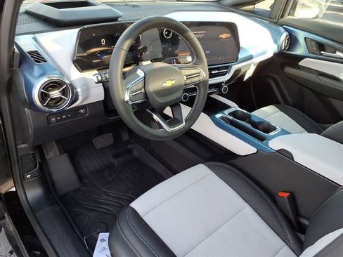 New 2026 Chevrolet Equinox EV LT image 5