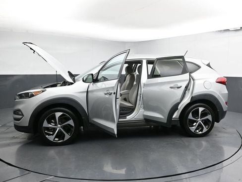 Used 2016 Hyundai Tucson Sport image 45