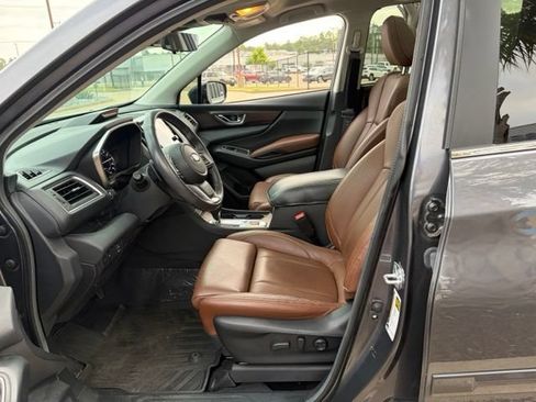 Used 2024 Subaru Ascent Touring w/ Popular Package #2 AWD/4WD image 6