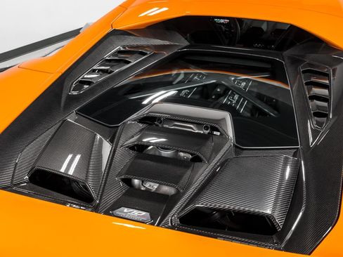 Used 2023 Lamborghini Huracan Tecnica RWD image 57