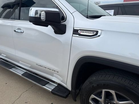 Used 2024 GMC Sierra 1500 SLT AWD/4WD image 5