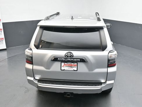 Used 2021 Toyota 4Runner TRD Off-Road Premium image 38