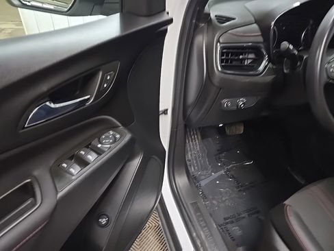 Used 2022 Chevrolet Equinox RS AWD/4WD image 27