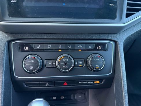 Used 2021 Volkswagen Atlas Cross Sport SE w/ Panoramic Sunroof Package AWD/4WD image 26