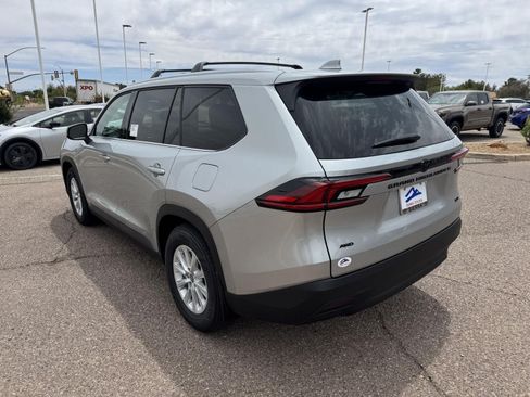 New 2026 Toyota Grand Highlander AWD image 4