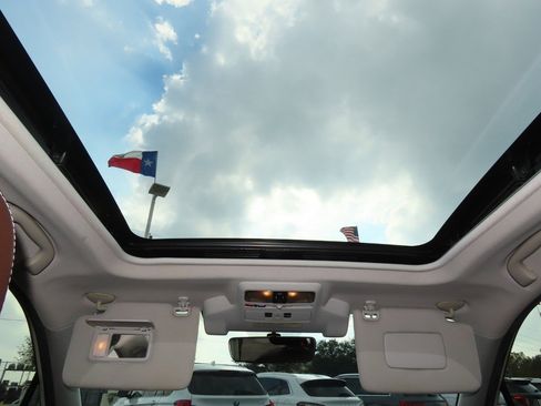 Used 2017 Subaru Forester 2.0XT Touring image 23