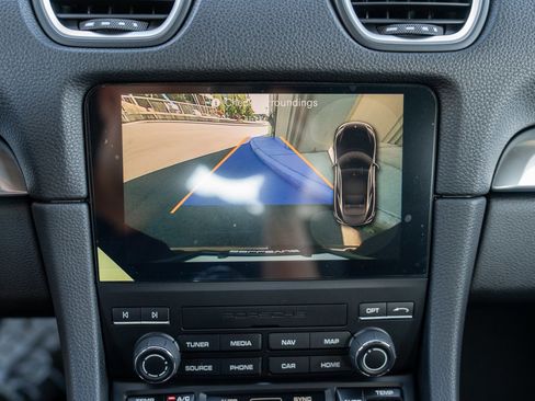 Used 2025 Porsche 718 Cayman image 20