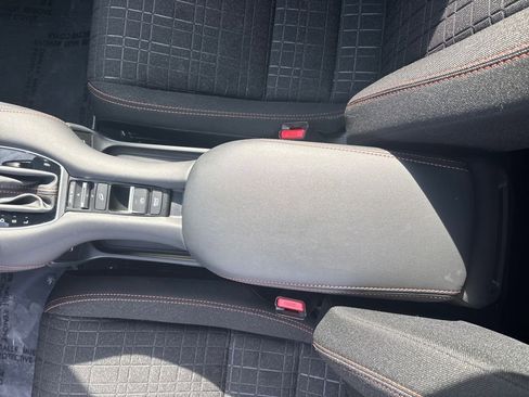 Certified 2024 Honda HR-V Sport image 28