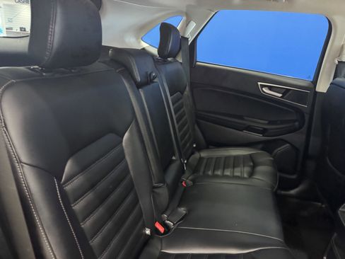 Certified 2024 Ford Edge SEL image 12