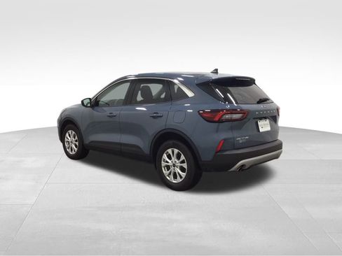 Used 2023 Ford Escape Active image 3
