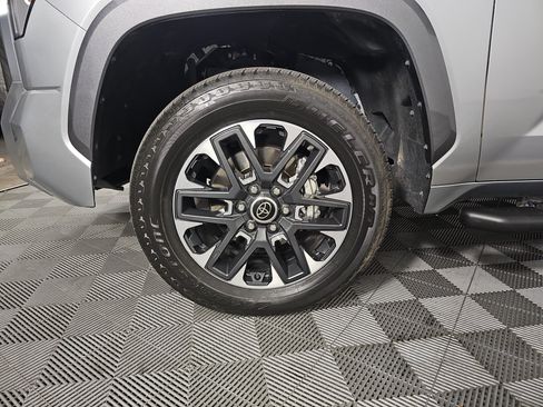 Used 2024 Toyota Tundra Limited w/ Power Package AWD/4WD image 12