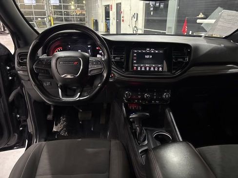 Used 2023 Dodge Durango GT image 31