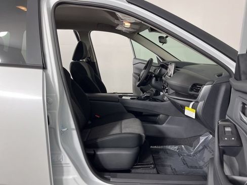 New 2026 Nissan Rogue SV FWD image 39