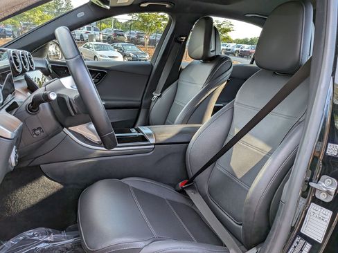Used 2025 Mercedes-Benz C 300 Sedan image 16