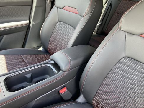 New 2025 Nissan Kicks SR image 24