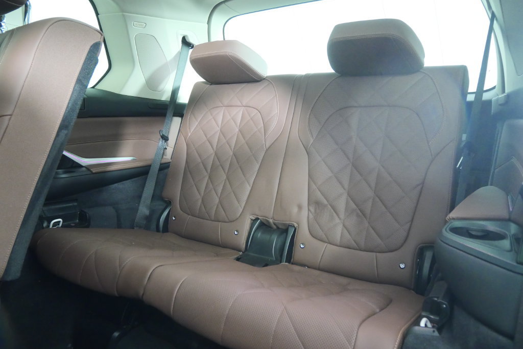 Certified 2024 BMW X7 xDrive40i AWD/4WD image 18