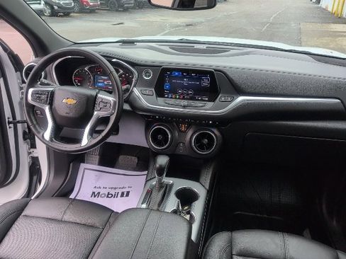 Certified 2022 Chevrolet Blazer LT w/ LPO, Black Accent Package image 40