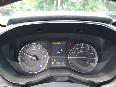 Used 2021 Subaru Crosstrek 2.5i Sport w/ Moonroof Package AWD/4WD image 21