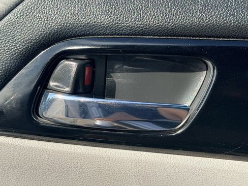Certified 2017 Honda Accord LX image 18