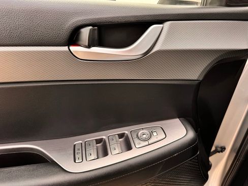 Used 2024 Hyundai Palisade SEL FWD image 40