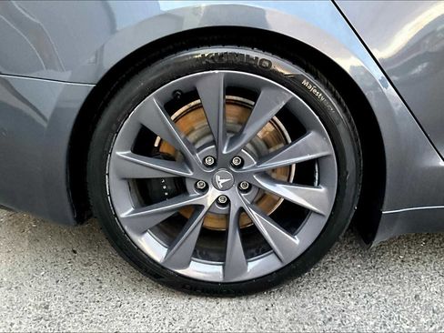 Used 2022 Tesla Model S image 35