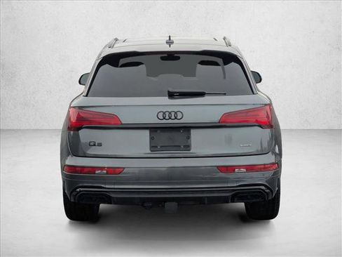 Used 2022 Audi Q5 e Prestige w/ Prestige Package image 7