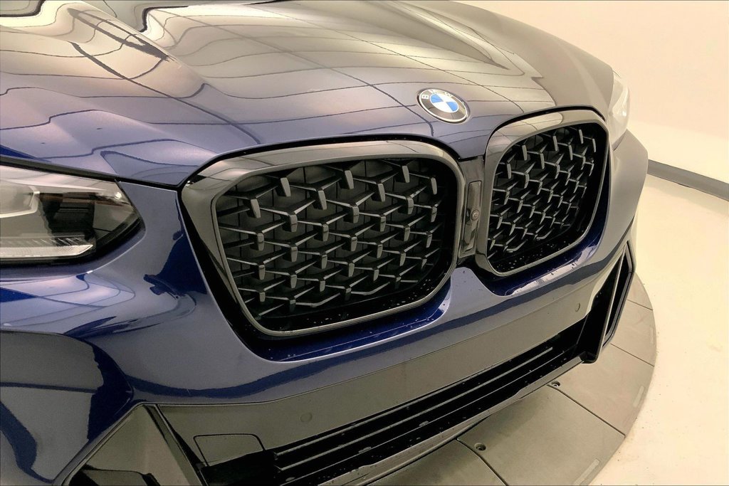 Certified 2025 BMW X4 xDrive30i w/ Premium Package AWD/4WD image 29