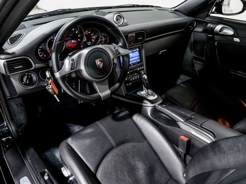 Used 2009 Porsche 911 Carrera RWD image 9