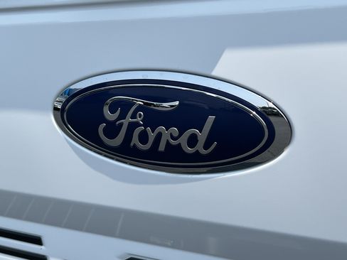 Used 2020 Ford F150 Lariat w/ Equipment Group 502A Luxury AWD/4WD image 8